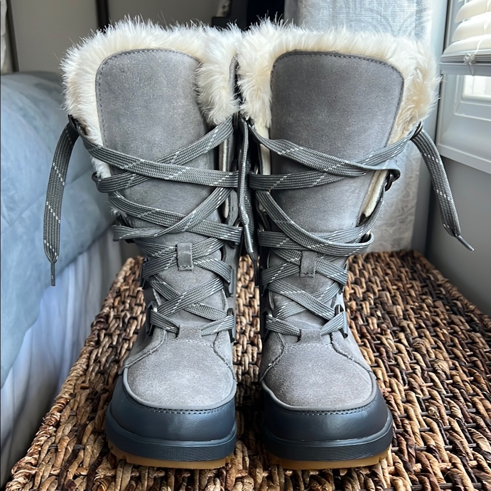 Sorel Gray Fur-Lined Winter Boots